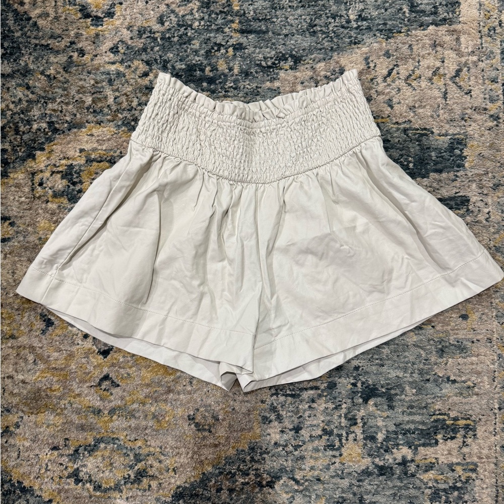 TCEC High Waist Cream Shorts